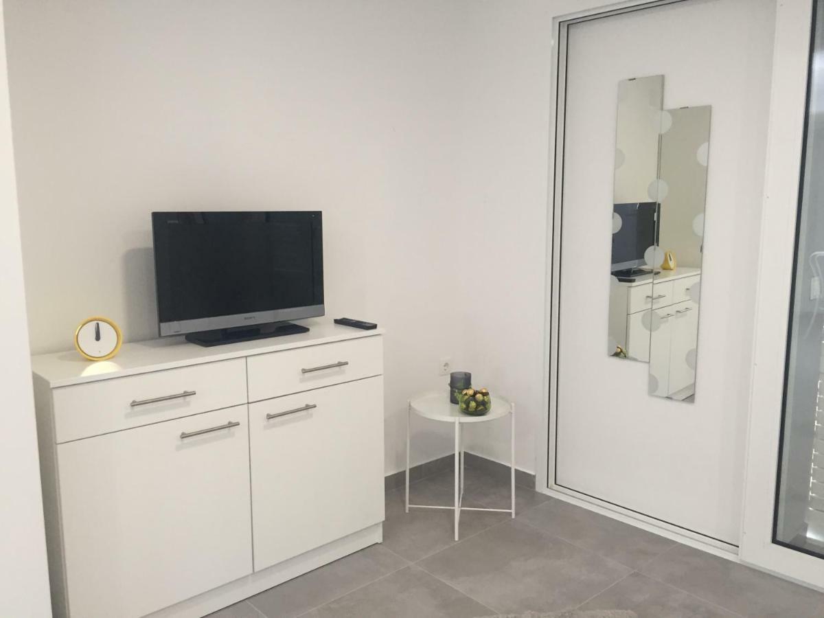 Apartman Zeljka Appartement Podgora Buitenkant foto